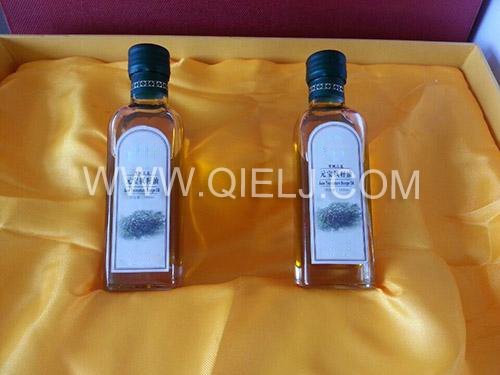加工元宝枫籽油的榨油设备 元宝枫籽压榨精炼成套制油设备(图4) 加工元宝枫籽油的榨油设备 元宝枫籽压榨精炼成套制油设备(图4)