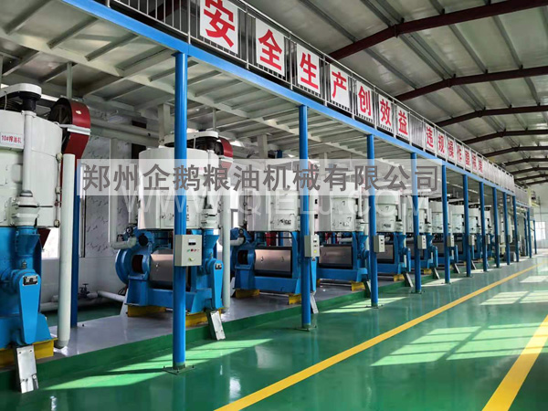 油脂精炼成套设备,企鹅粮油机械 品质优良+技术成熟(图1) 油脂精炼成套设备,企鹅粮油机械 品质优良+技术成熟(图1)